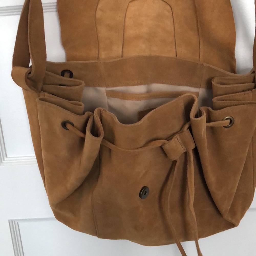 FARM Rio Tan Shoulder Bag - Picture 9 of 13